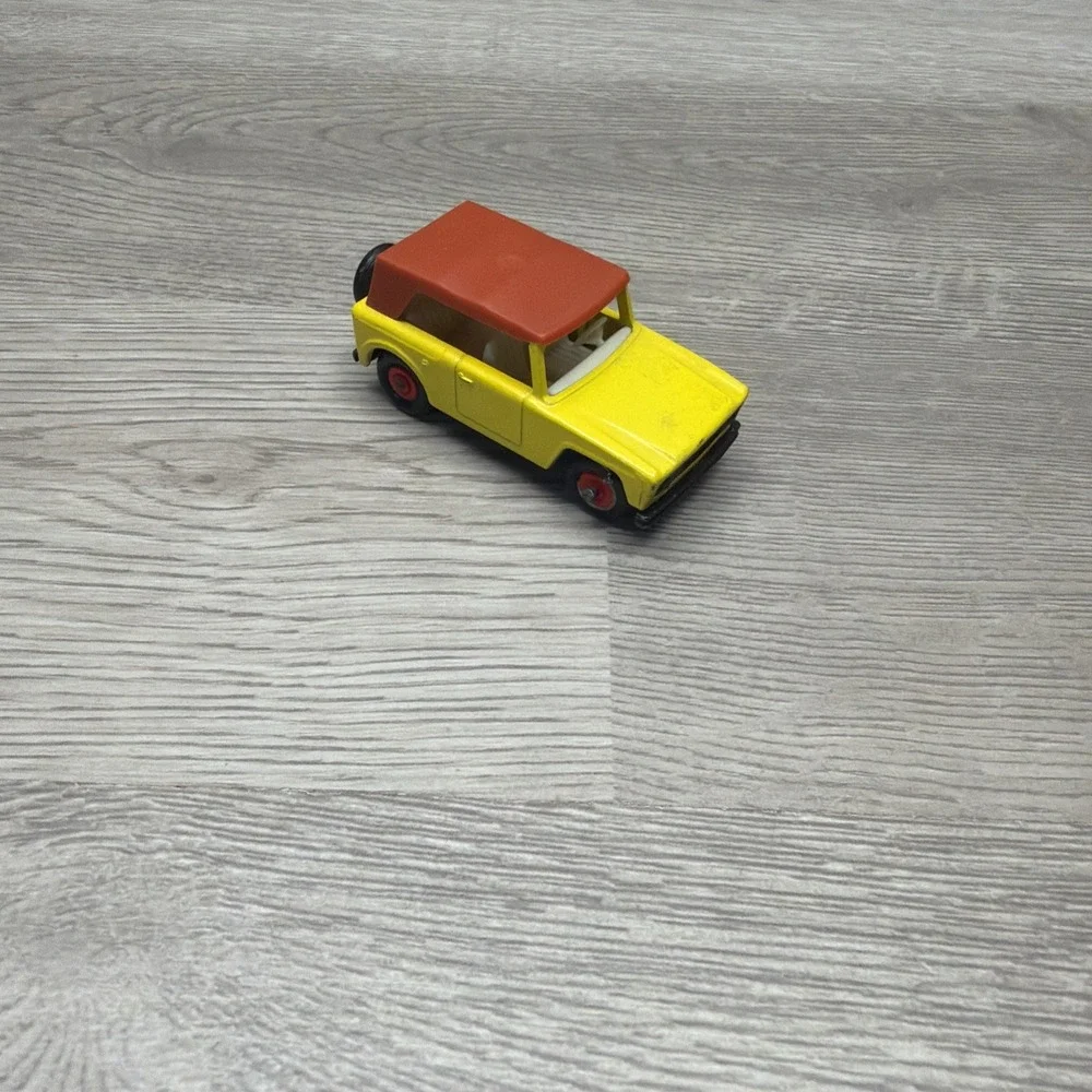 VTG Matchbox By Lesney Rolls Royce Silver Shadow #24, #18 1969 Field Car Lot
